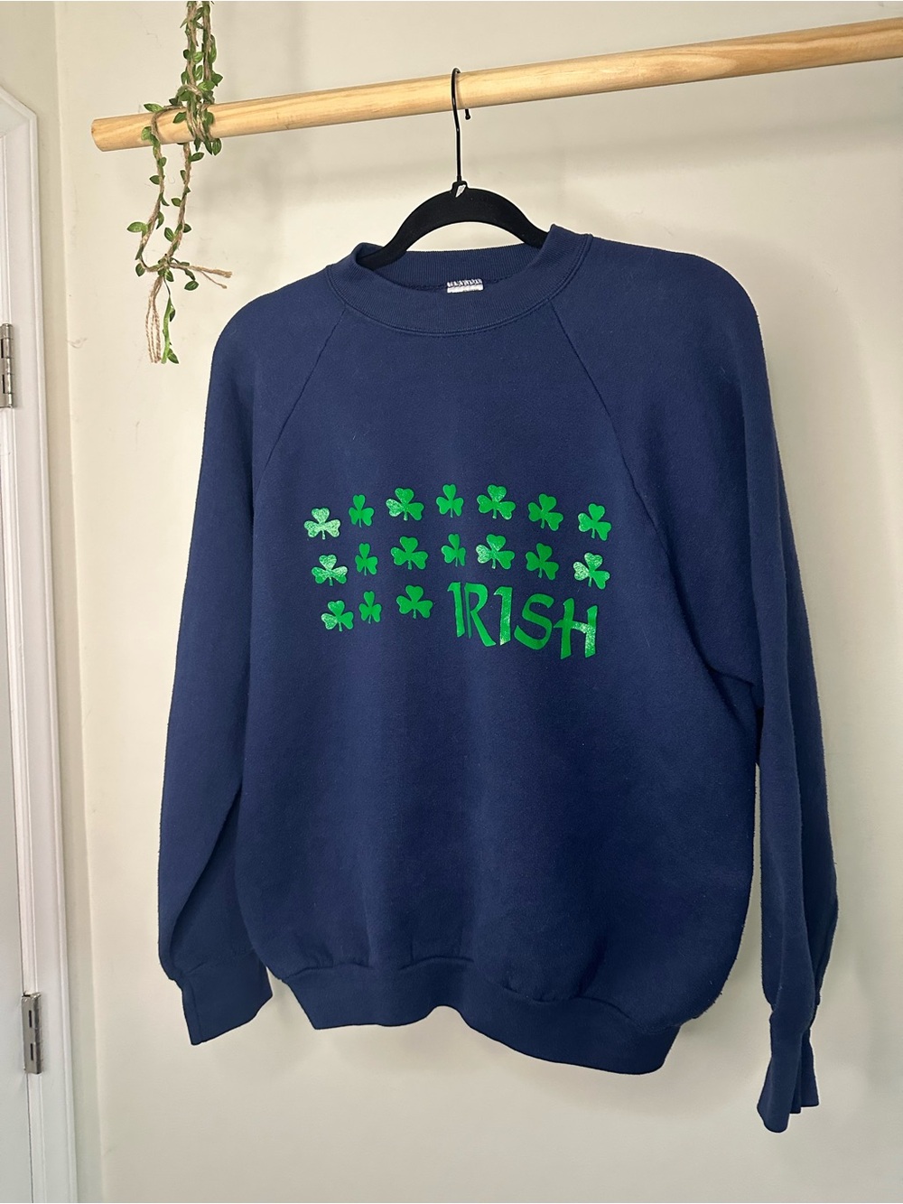 Men L | 80’s - 90’s Vintage Fruit Of The Loom Irish Shamrock Crewneck Sweatshirt